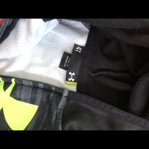 Under Armour Shirts & Tops - Under Armour Outfit Under Armour Shirts & Tops - Under Armour Outfit